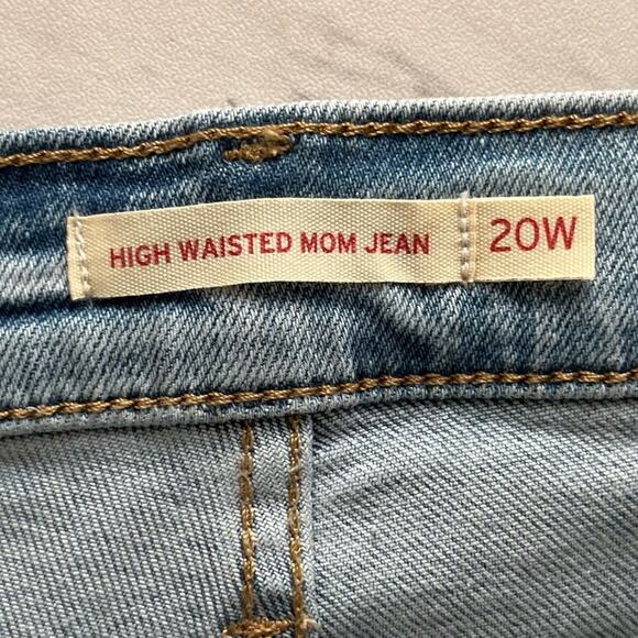 Levi's High Waisted Mom Jeans Women's 20W Distressed Blue Denim Plus Size NWT - Picture 7 of 13
